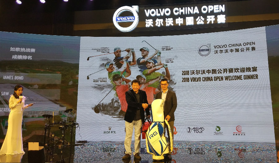 恭喜James Bond贏得如歌球包.jpg